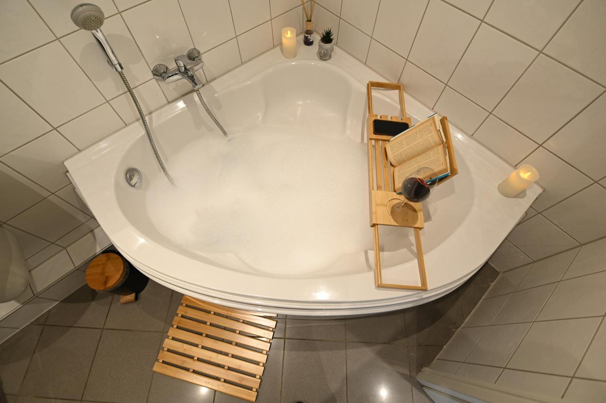 Dessaus Motto Appartements! Solo - Paerchen - Familien - Gruppen Esterno foto